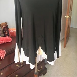 NWOT Black and white blouse